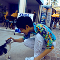 阳光帅气男生qq个性头像_我曾经要人陪的时候你也只说忙