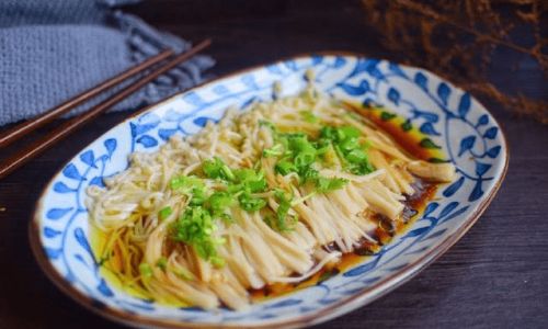 孩子多大适合吃金针菇 孩子多大适合吃金针菇