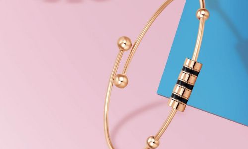 怎么穿戴配饰 怎么穿戴配饰