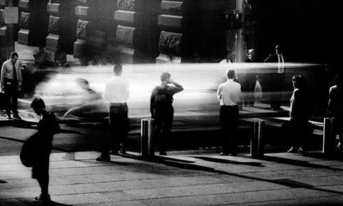 不上不下的意思 不上不下的意思