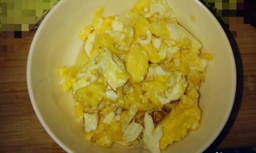 炒鸡蛋的方法 炒鸡蛋的方法