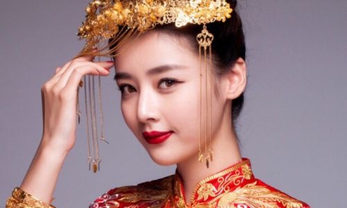 凤冠霞帔是什么意思 凤冠霞帔是什么意思