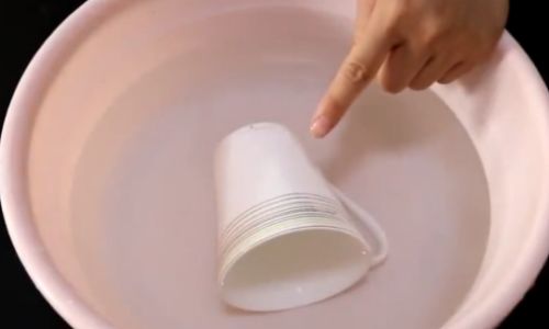 刚买的水杯怎么清洗 刚买的水杯怎么清洗